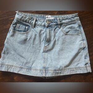 PRINCESS POLLY HEUSTON SKORT DENIM LOWER IMPACT
LOWER IMPACT US size 6
